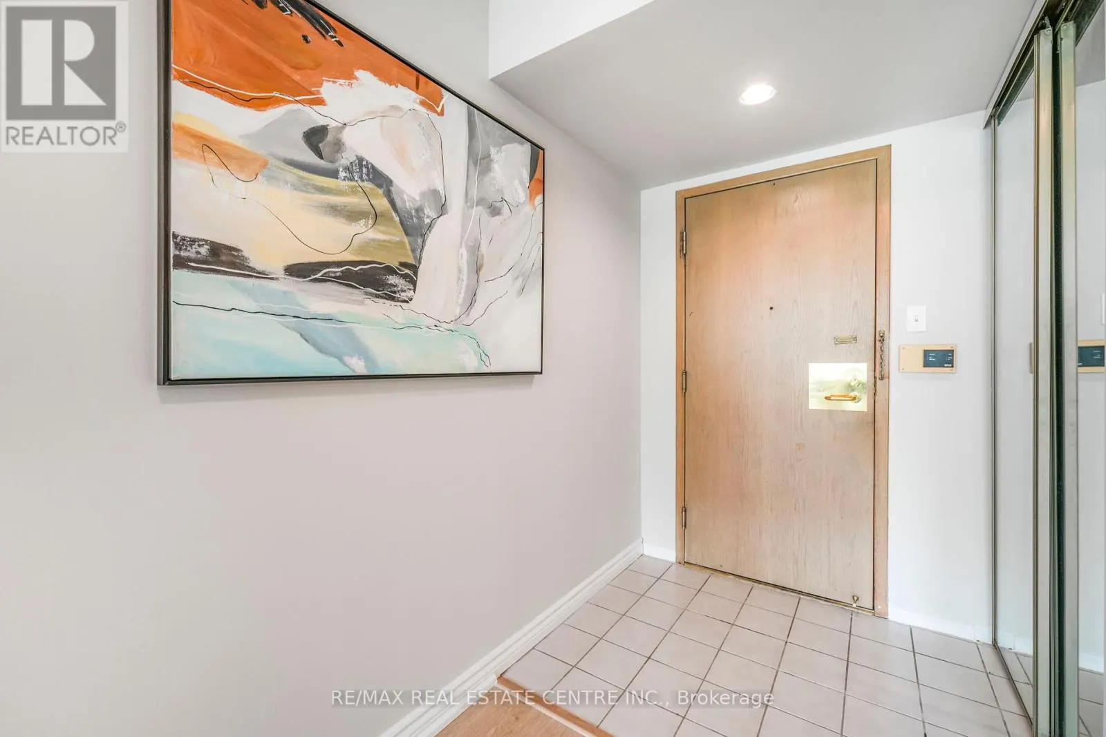 407 - 3233 EGLINTON AVENUE E