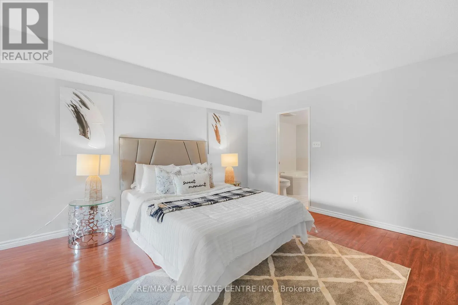 407 - 3233 EGLINTON AVENUE E