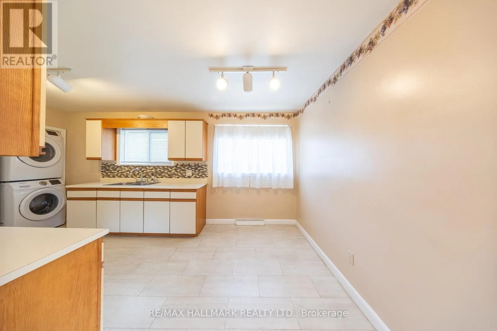 MAIN - 415 STEVENSON ROAD N
