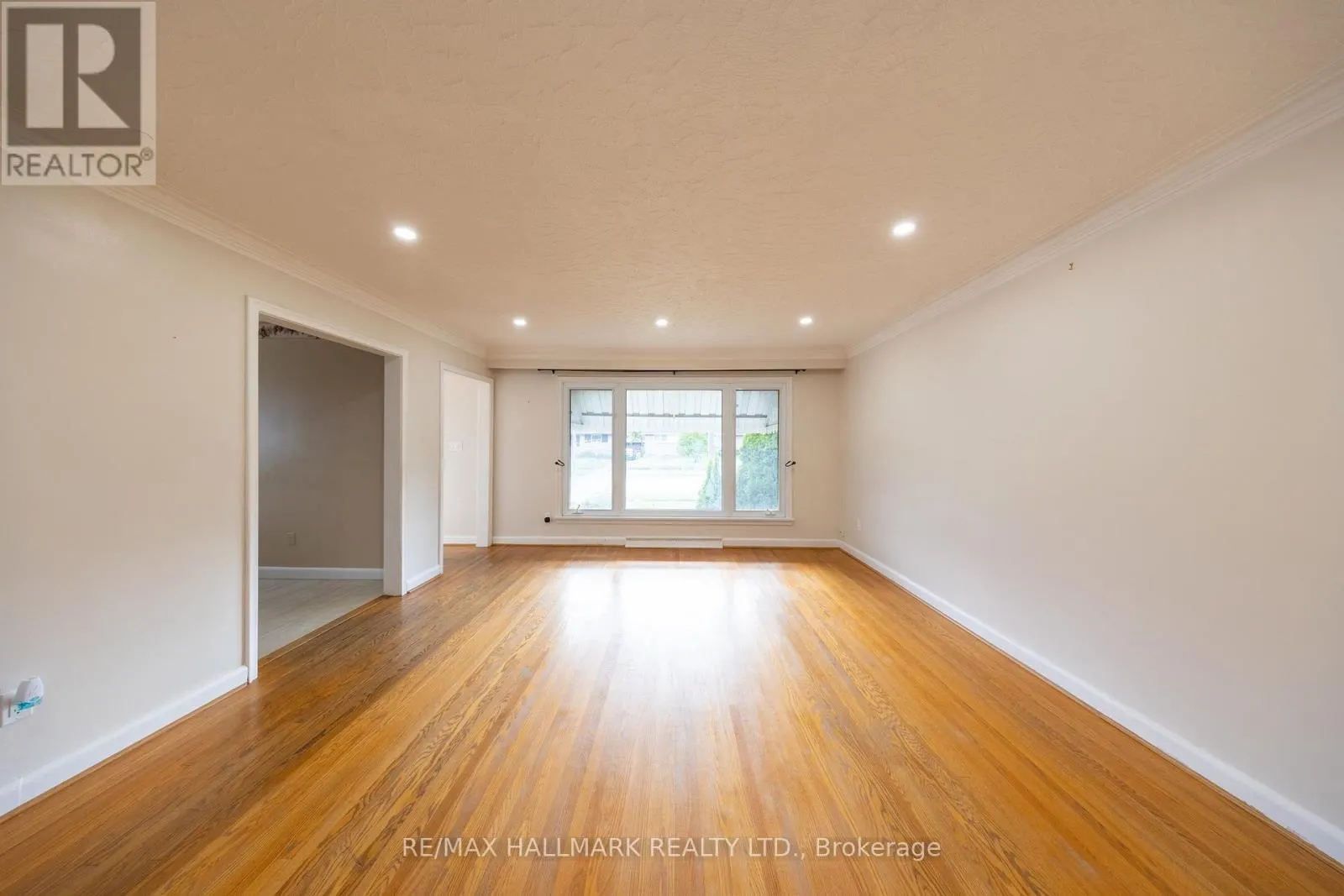 MAIN - 415 STEVENSON ROAD N