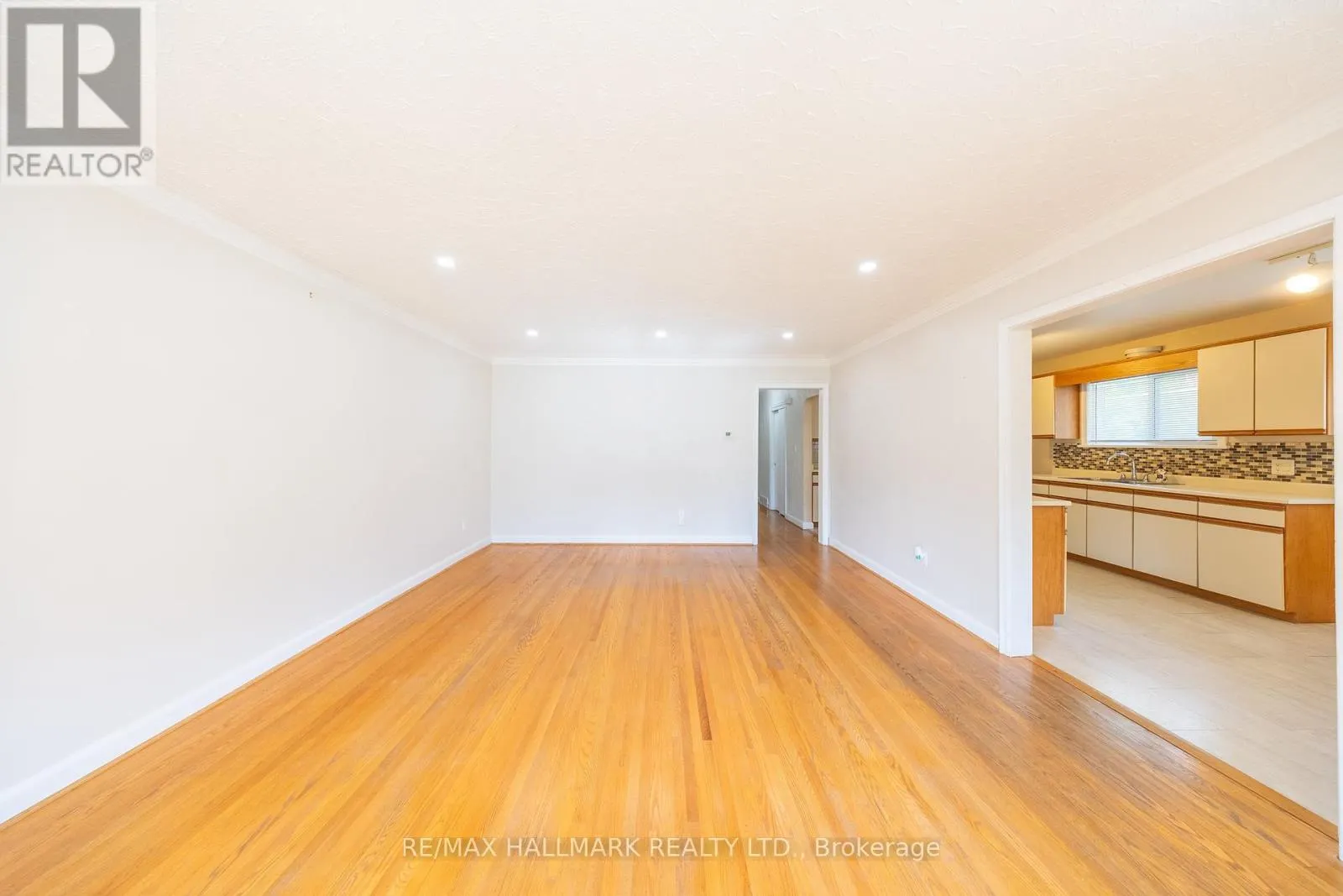 MAIN - 415 STEVENSON ROAD N