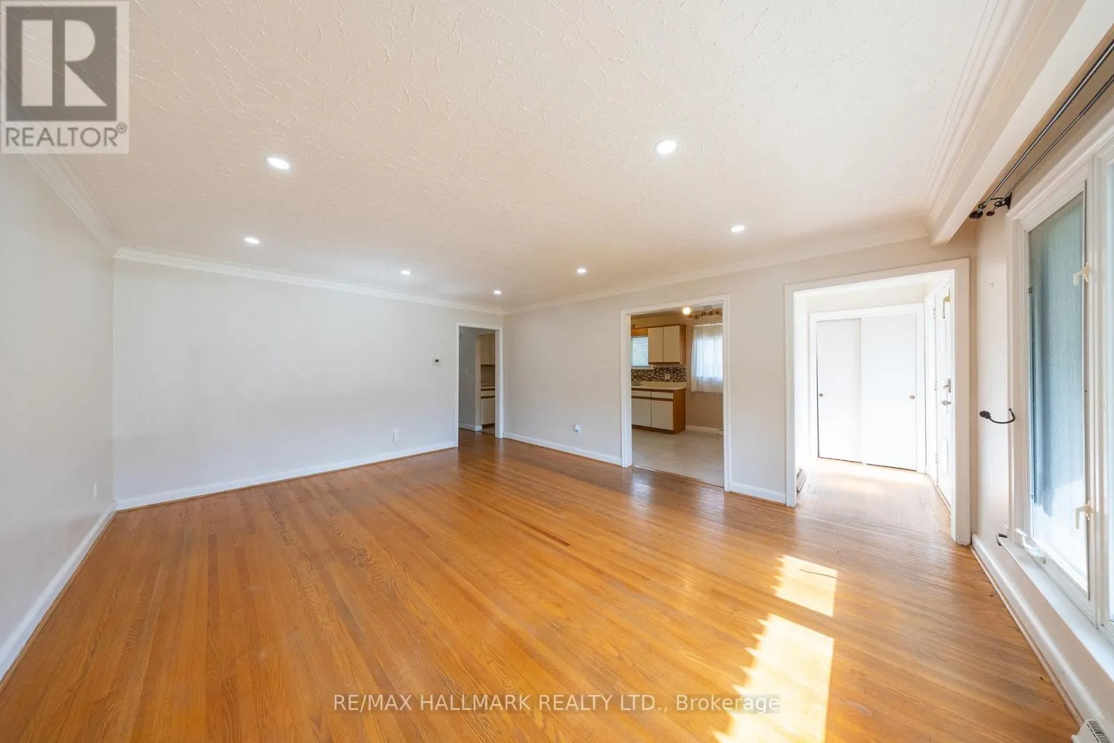 MAIN - 415 STEVENSON ROAD N