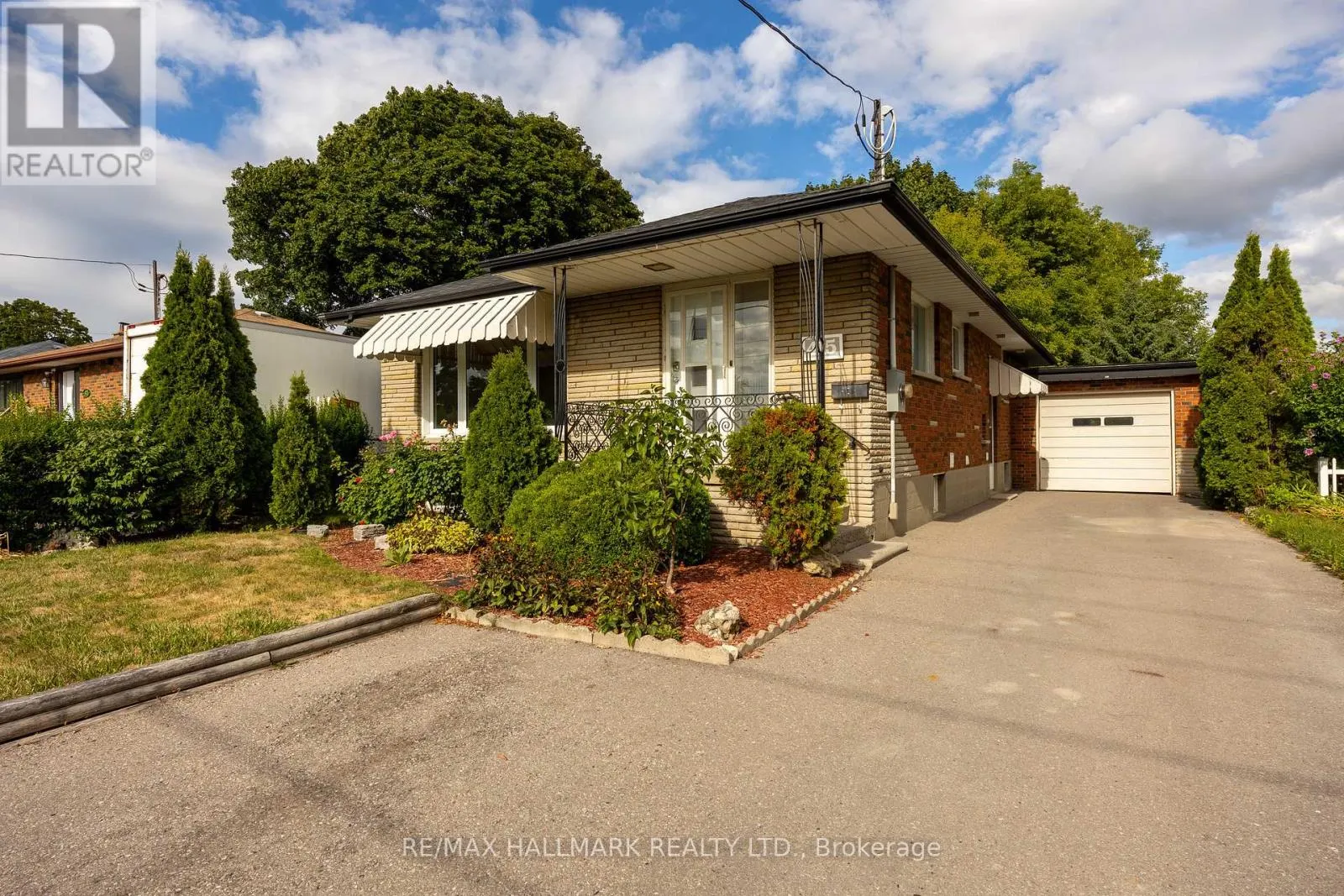 MAIN - 415 STEVENSON ROAD N