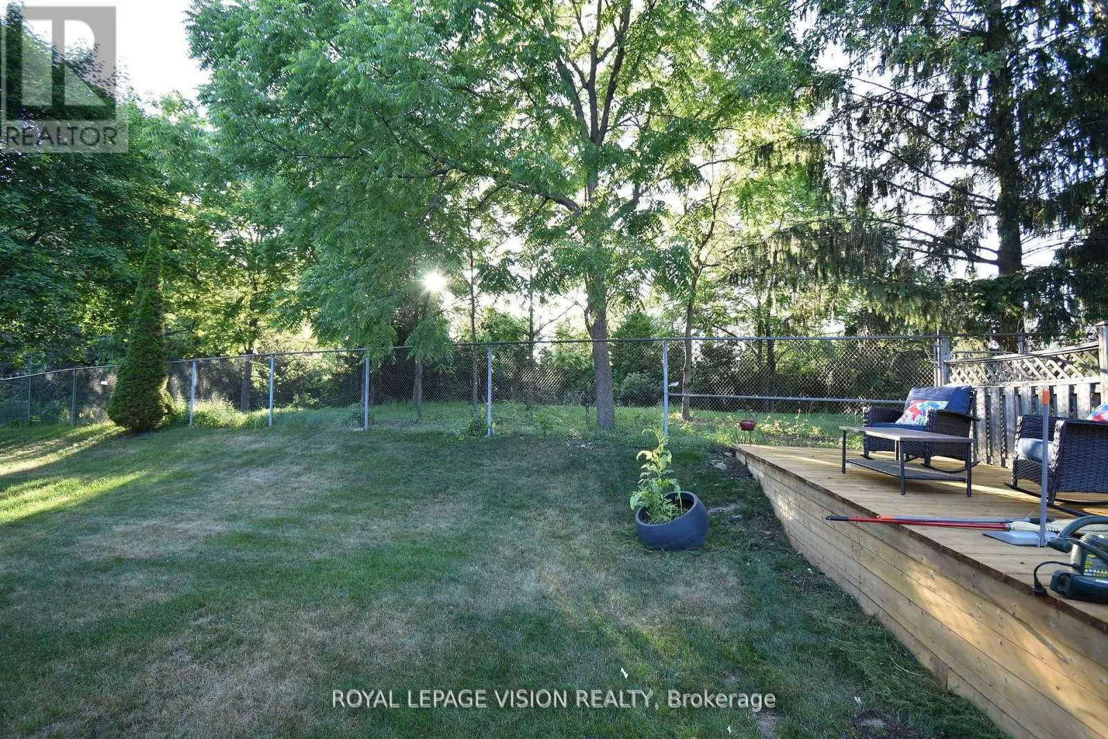 28 VALLEY CENTRE DRIVE