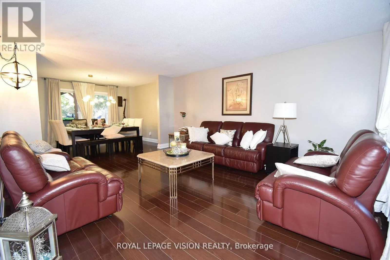 28 VALLEY CENTRE DRIVE