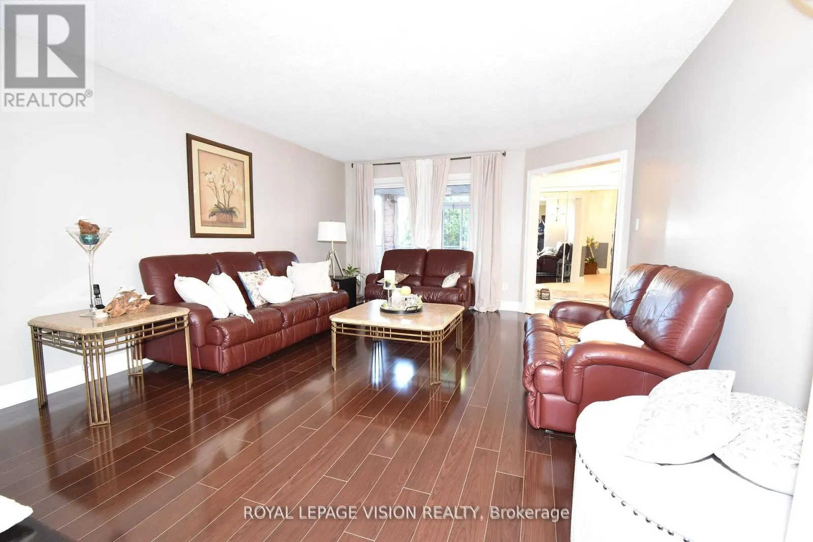 28 VALLEY CENTRE DRIVE