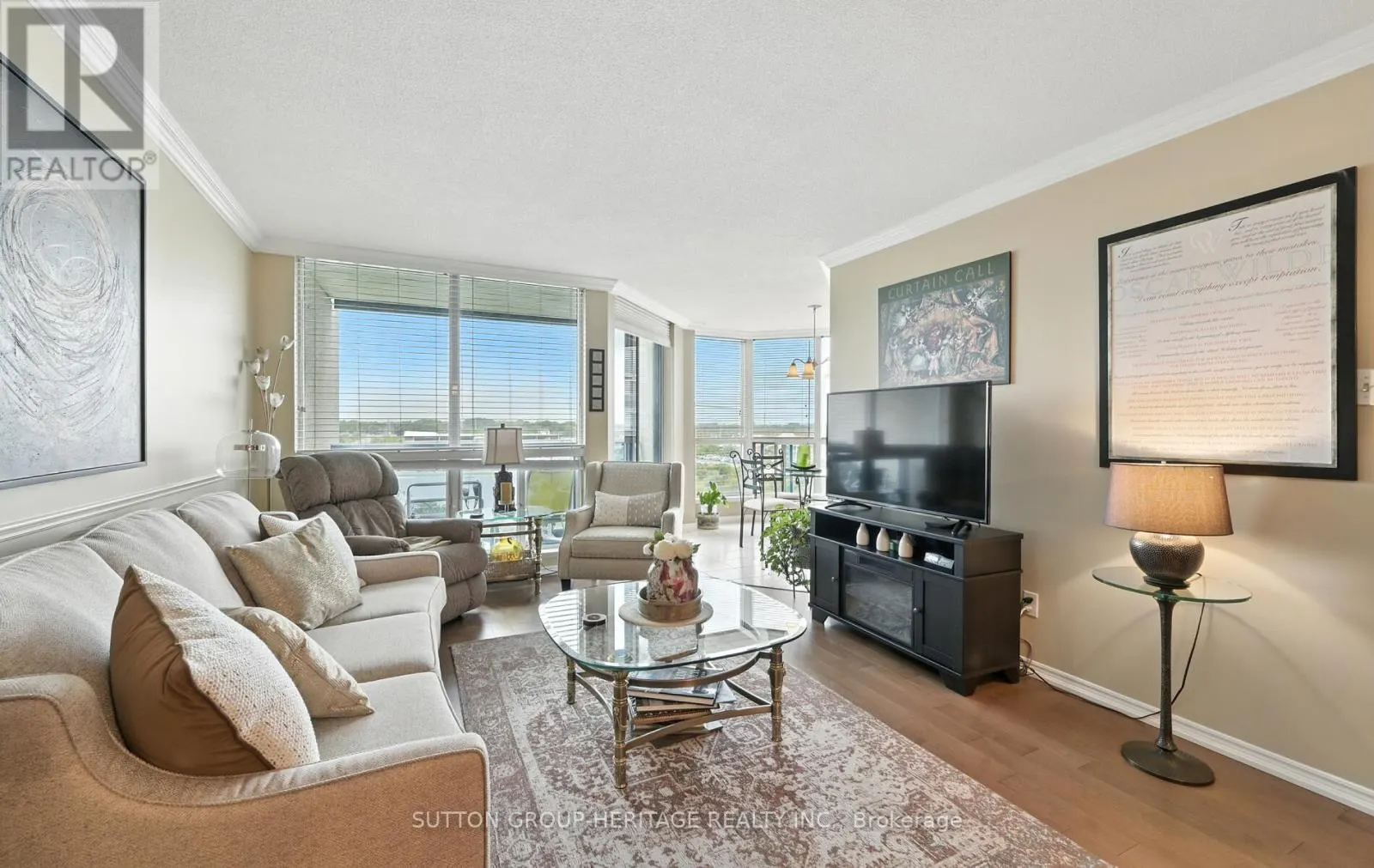 908 - 360 WATSON STREET W