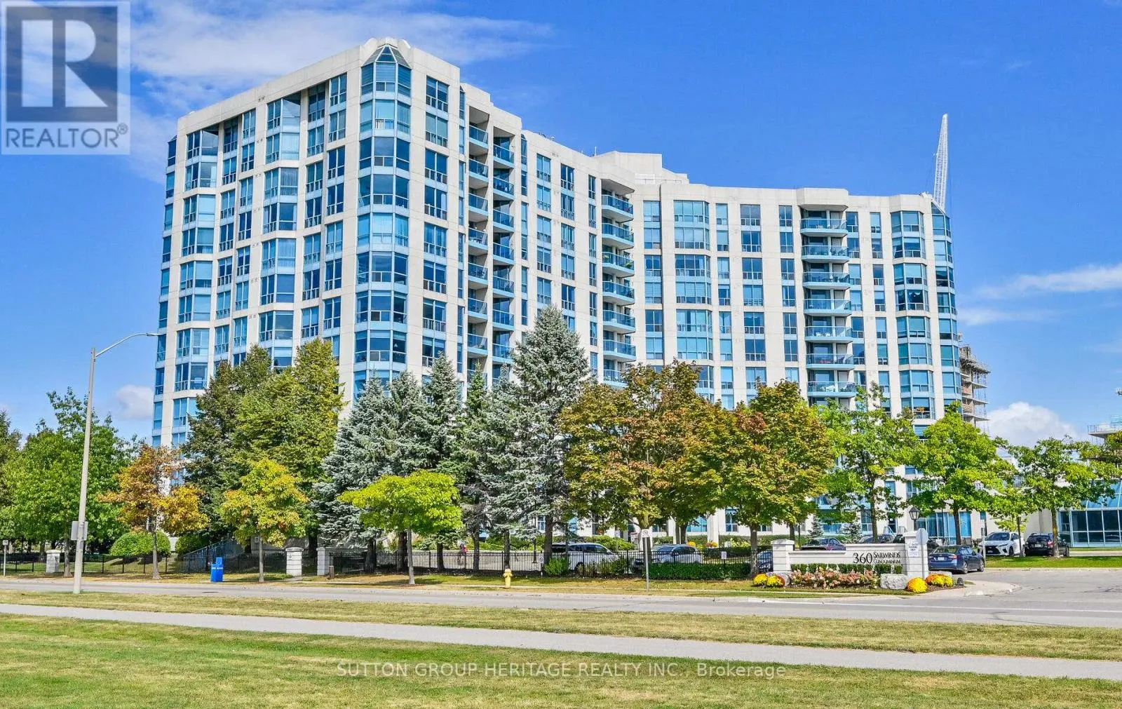 908 - 360 WATSON STREET W