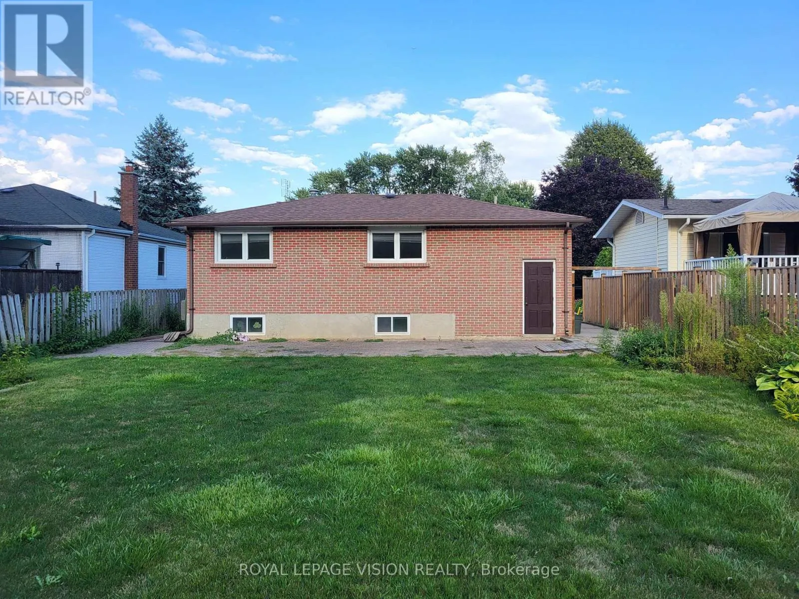 696 VICTORY DRIVE