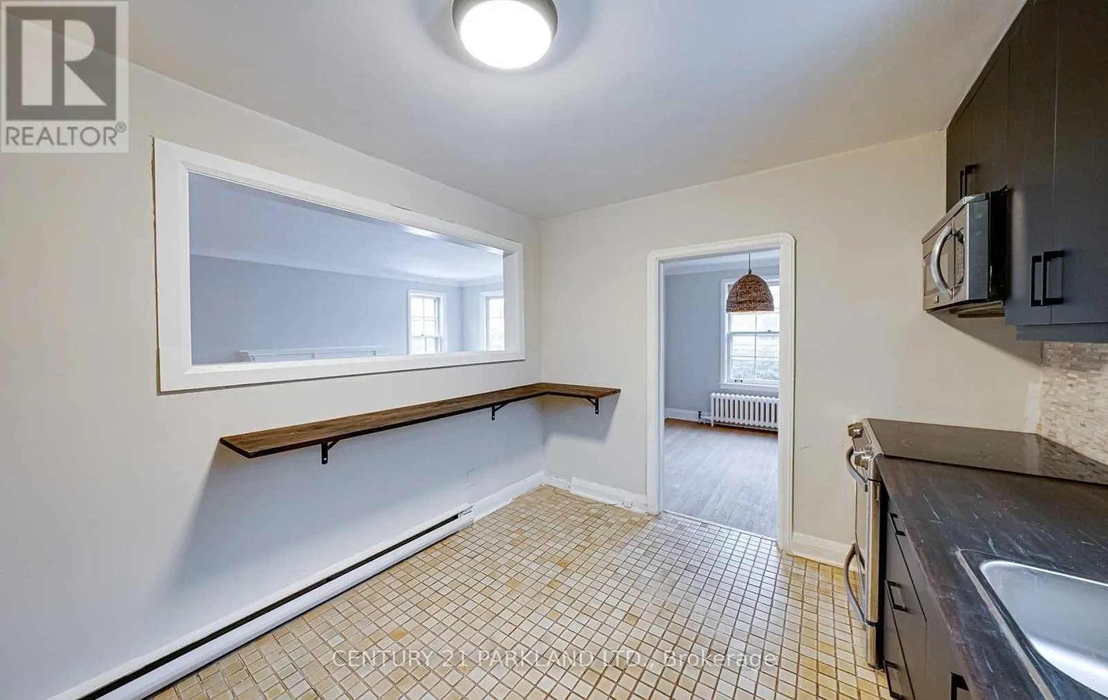 3 PARKVIEW HEIGHTS