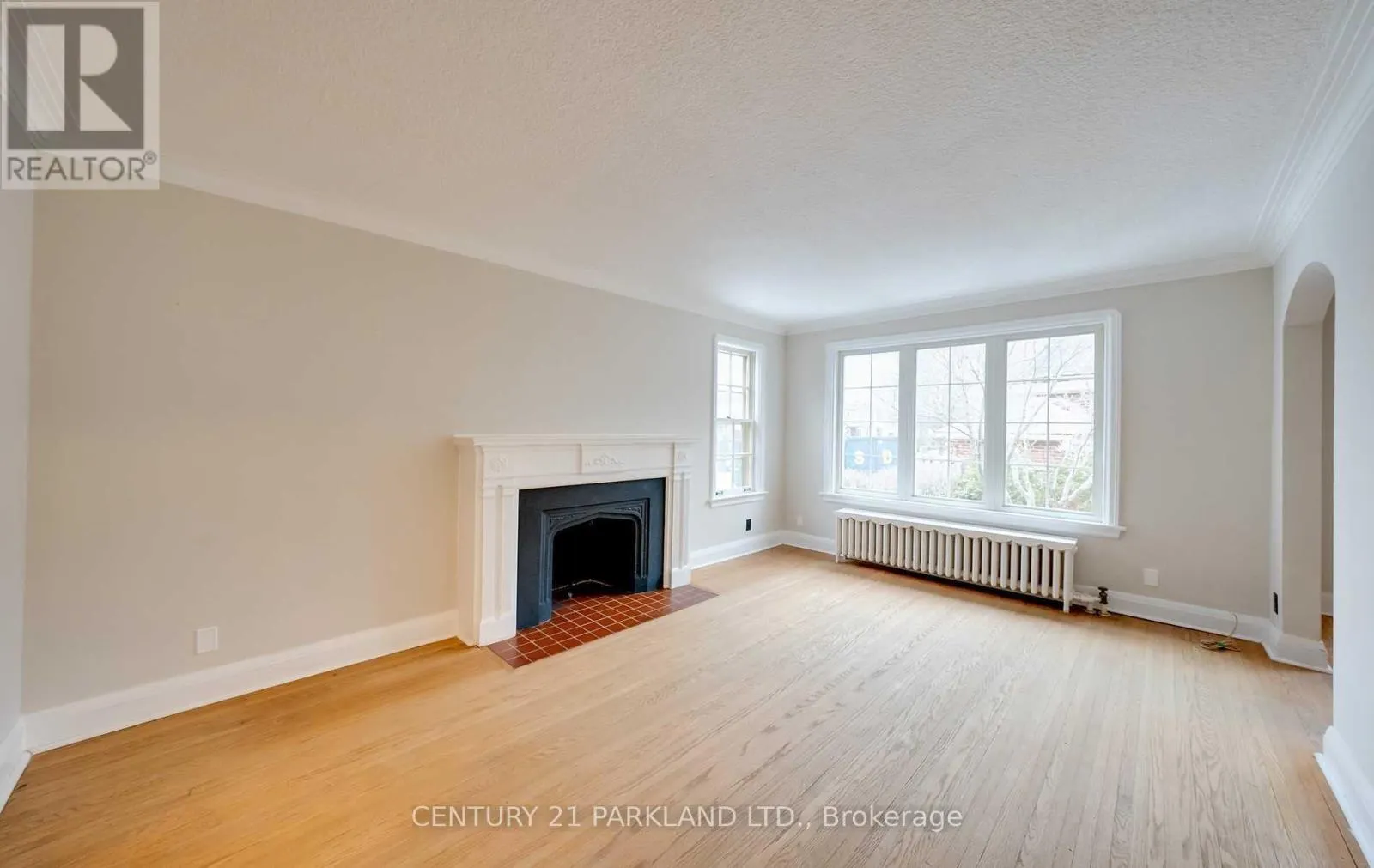 3 PARKVIEW HEIGHTS