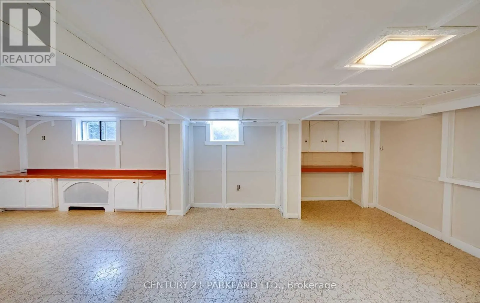 3 PARKVIEW HEIGHTS
