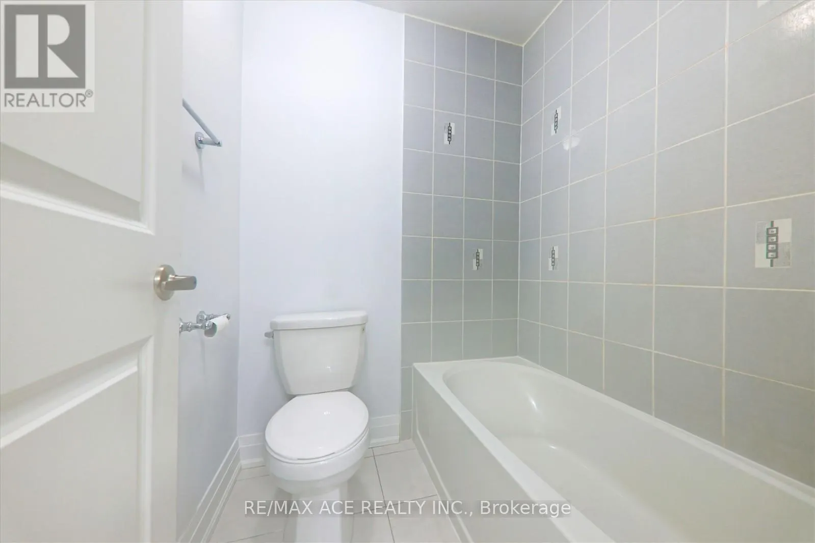 27 HASSARD-SHORT LANE