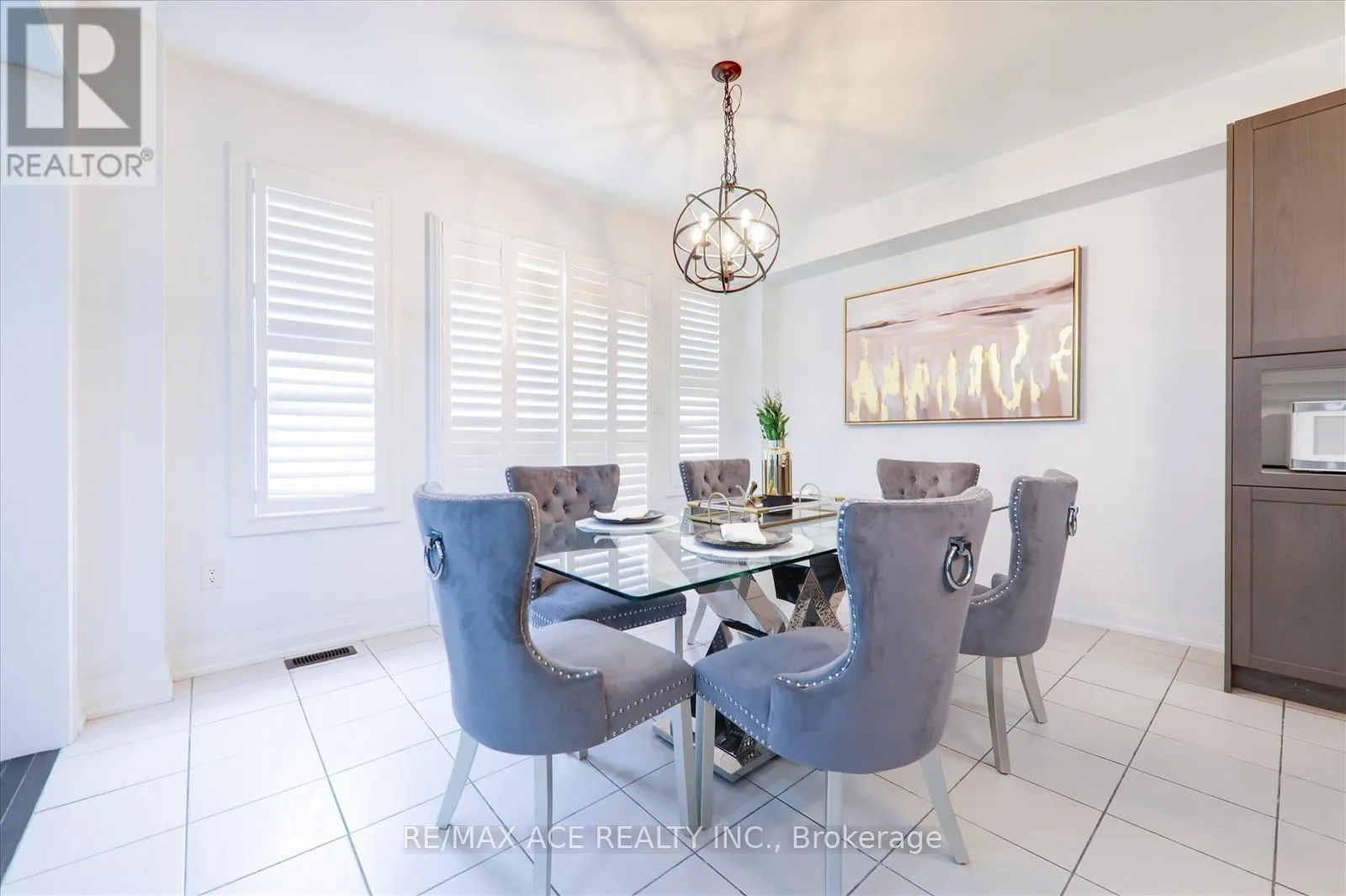 27 HASSARD-SHORT LANE