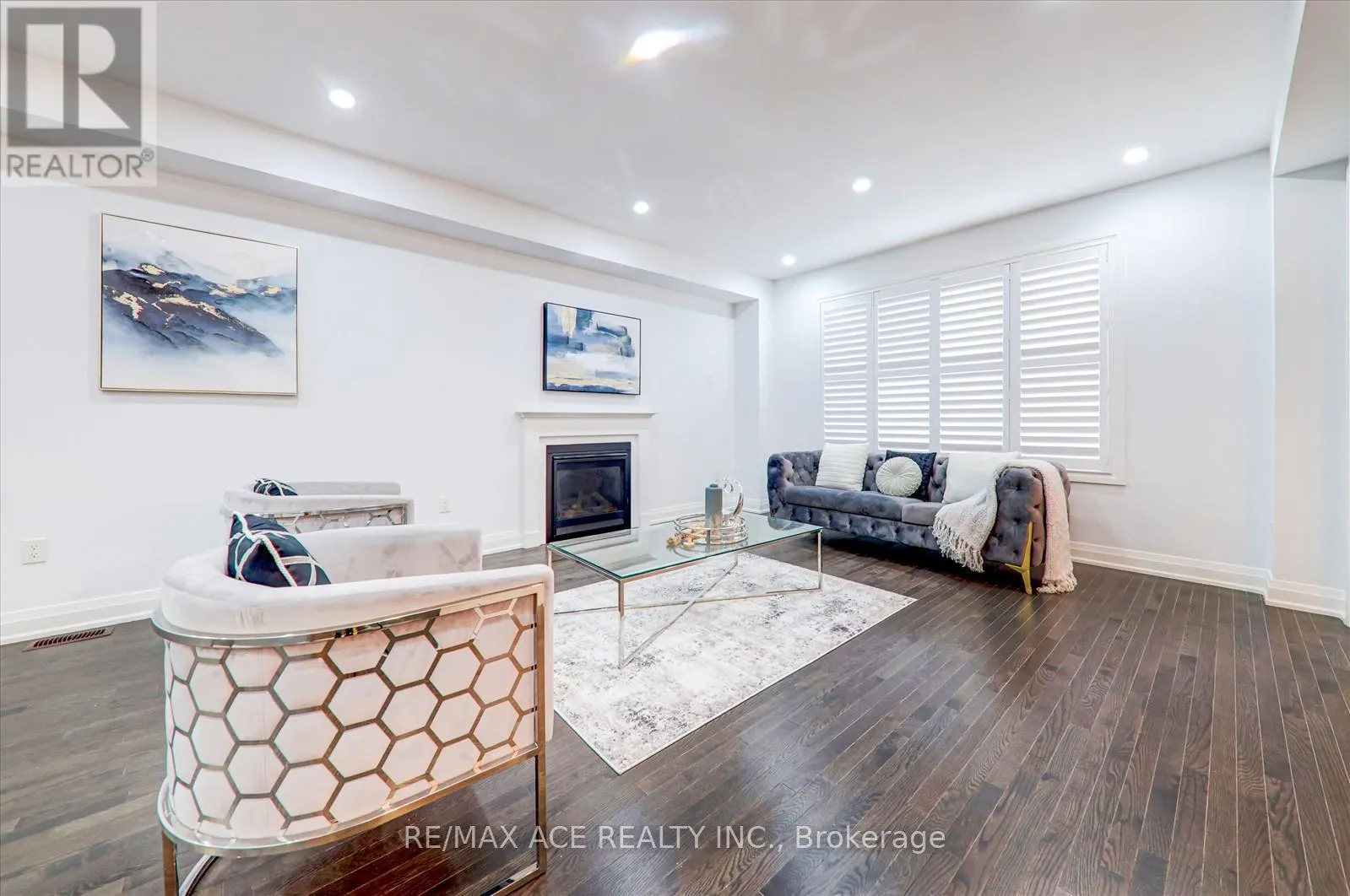27 HASSARD-SHORT LANE