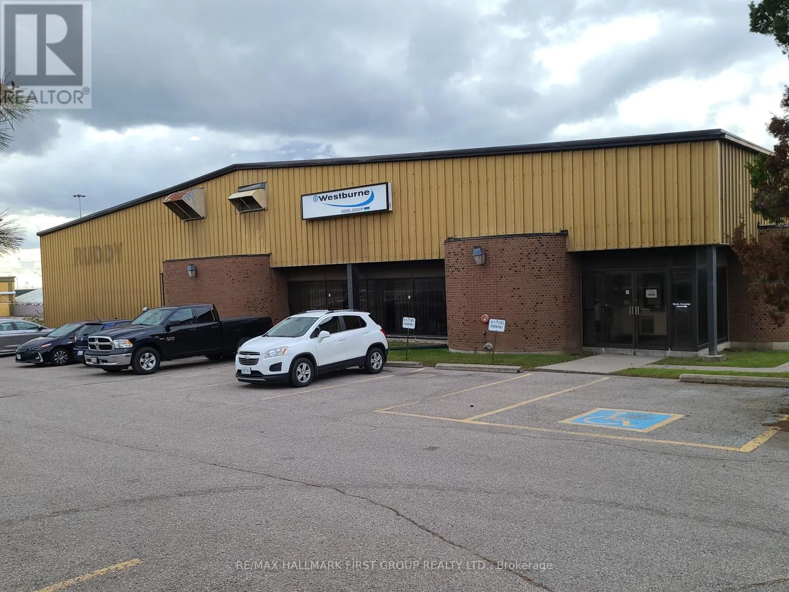 #4 & OUTDOOR STORAGE - 600 THORNTON ROAD S