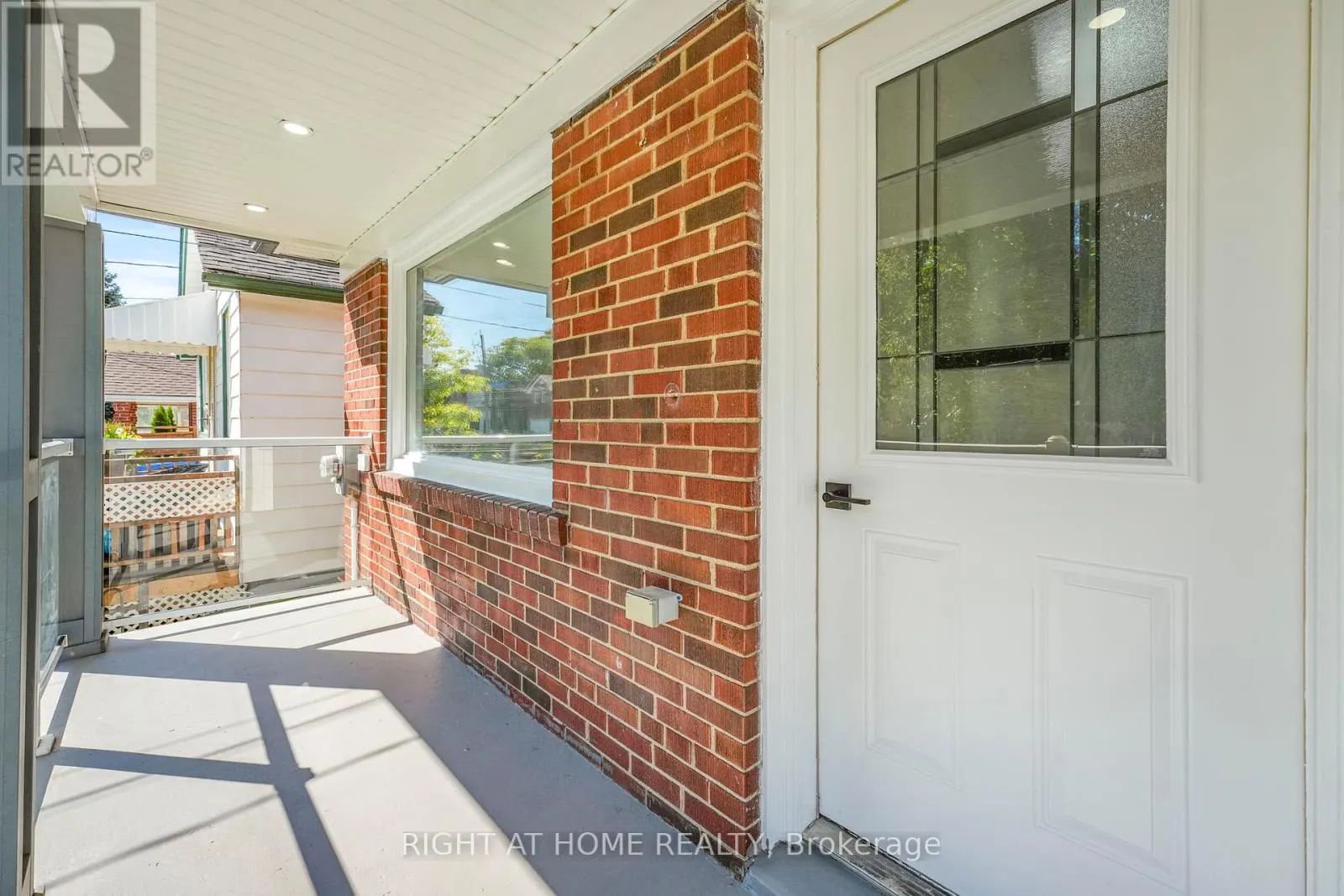 36 VANBRUGH AVENUE