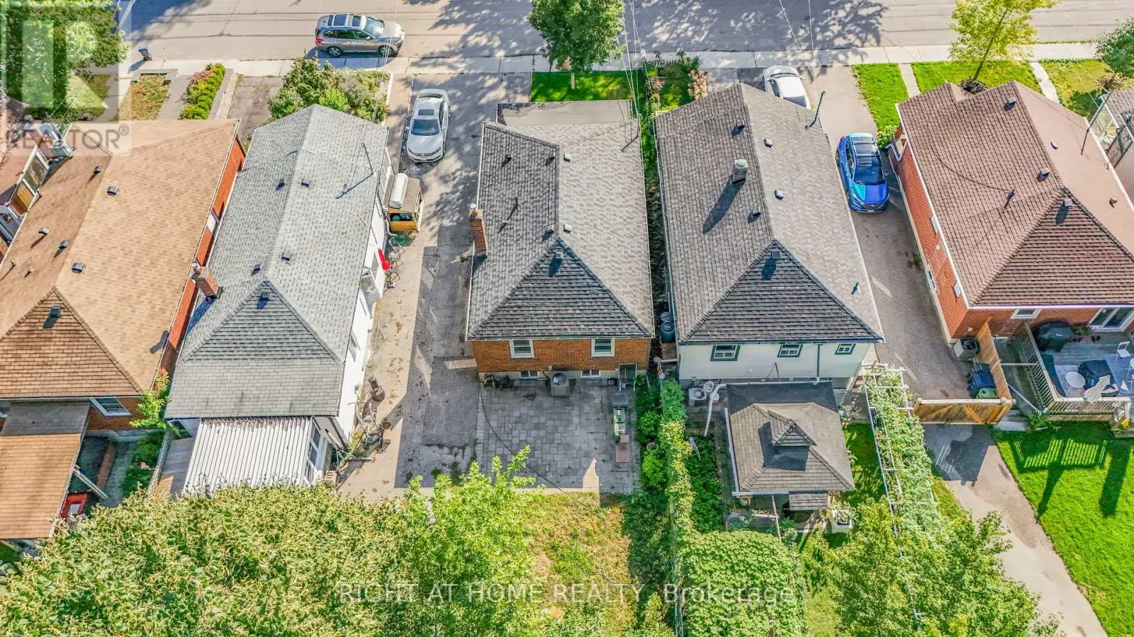 36 VANBRUGH AVENUE