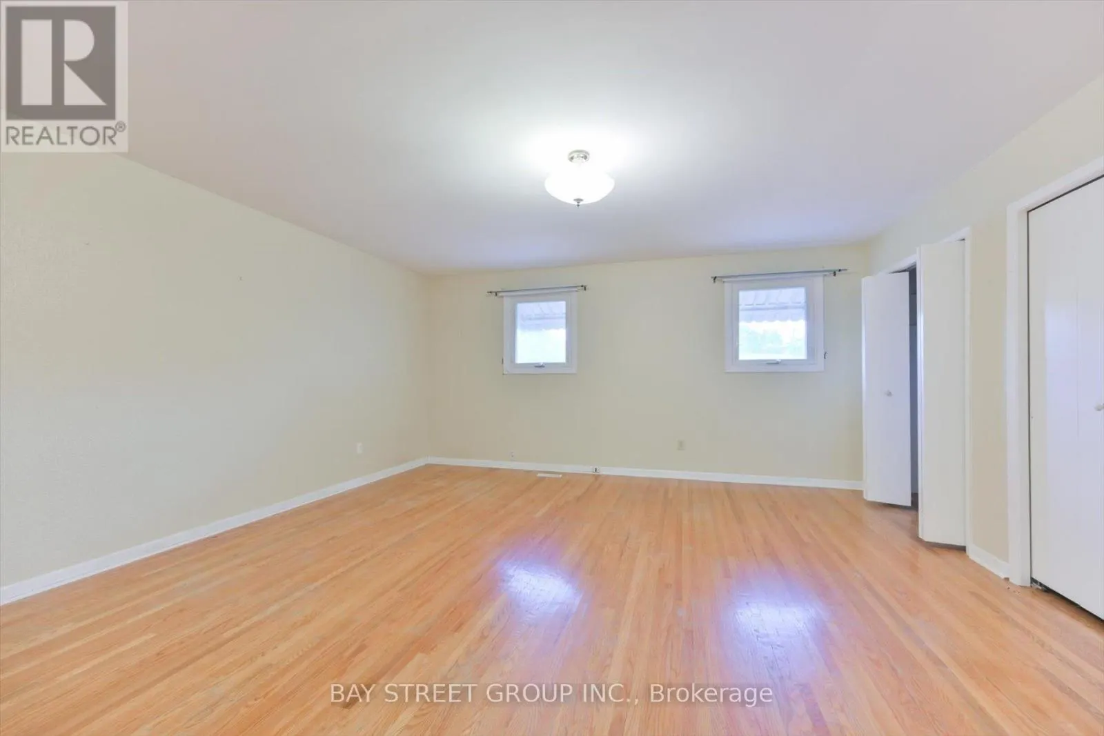 33 KILCHURN CASTLE DRIVE