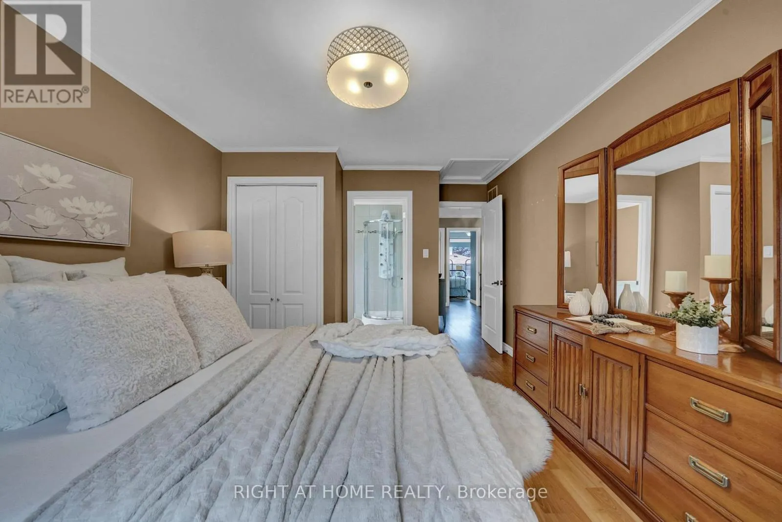 1194 NORTHGATE CRESCENT