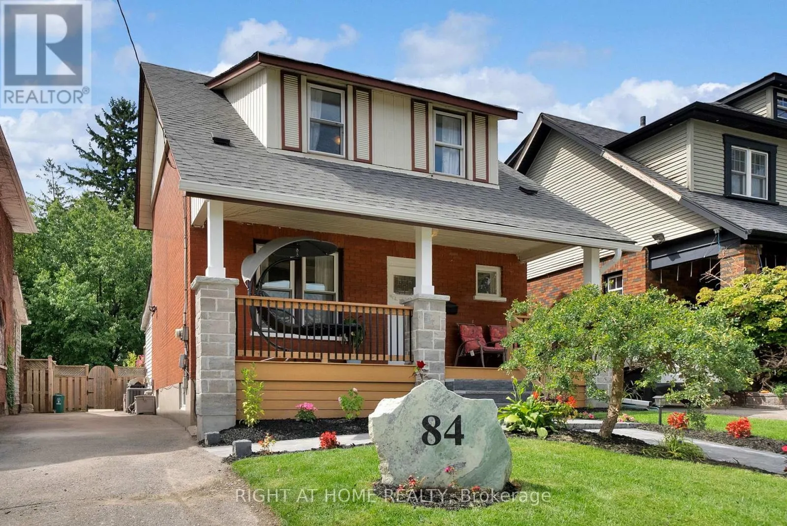 840 OSHAWA BOULEVARD N
