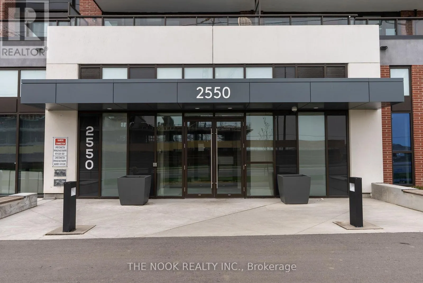 805 - 2550 SIMCOE STREET N, #805