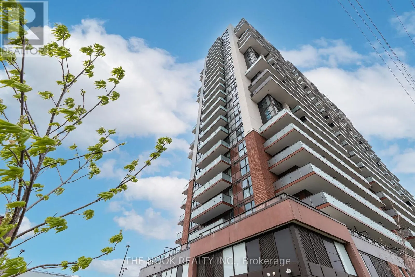 805 - 2550 SIMCOE STREET N, #805