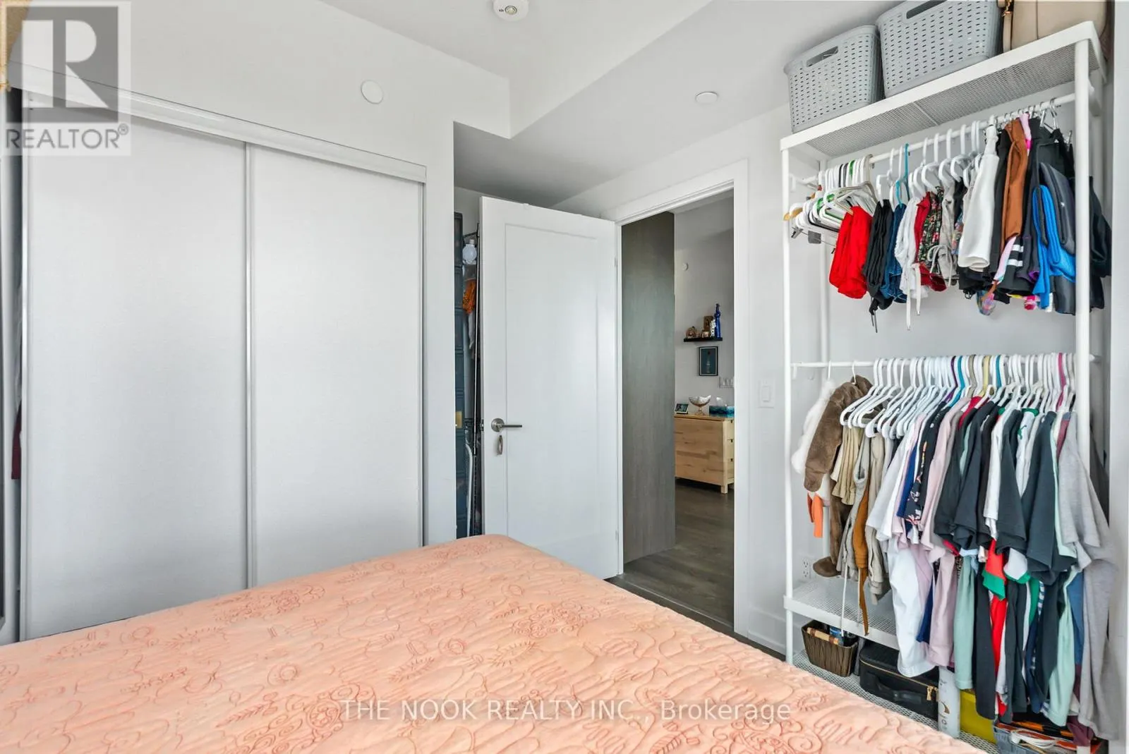 805 - 2550 SIMCOE STREET N, #805