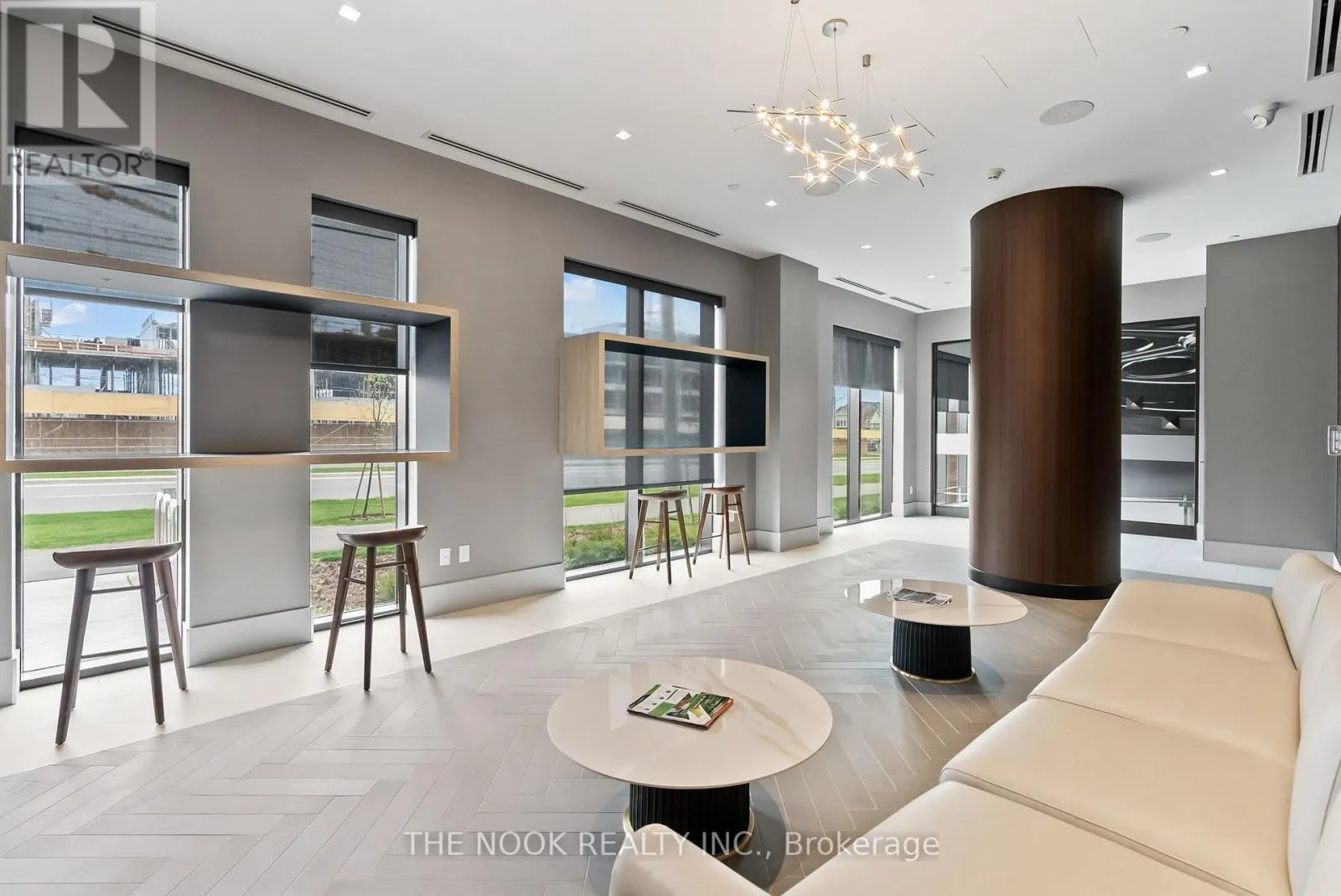 805 - 2550 SIMCOE STREET N, #805