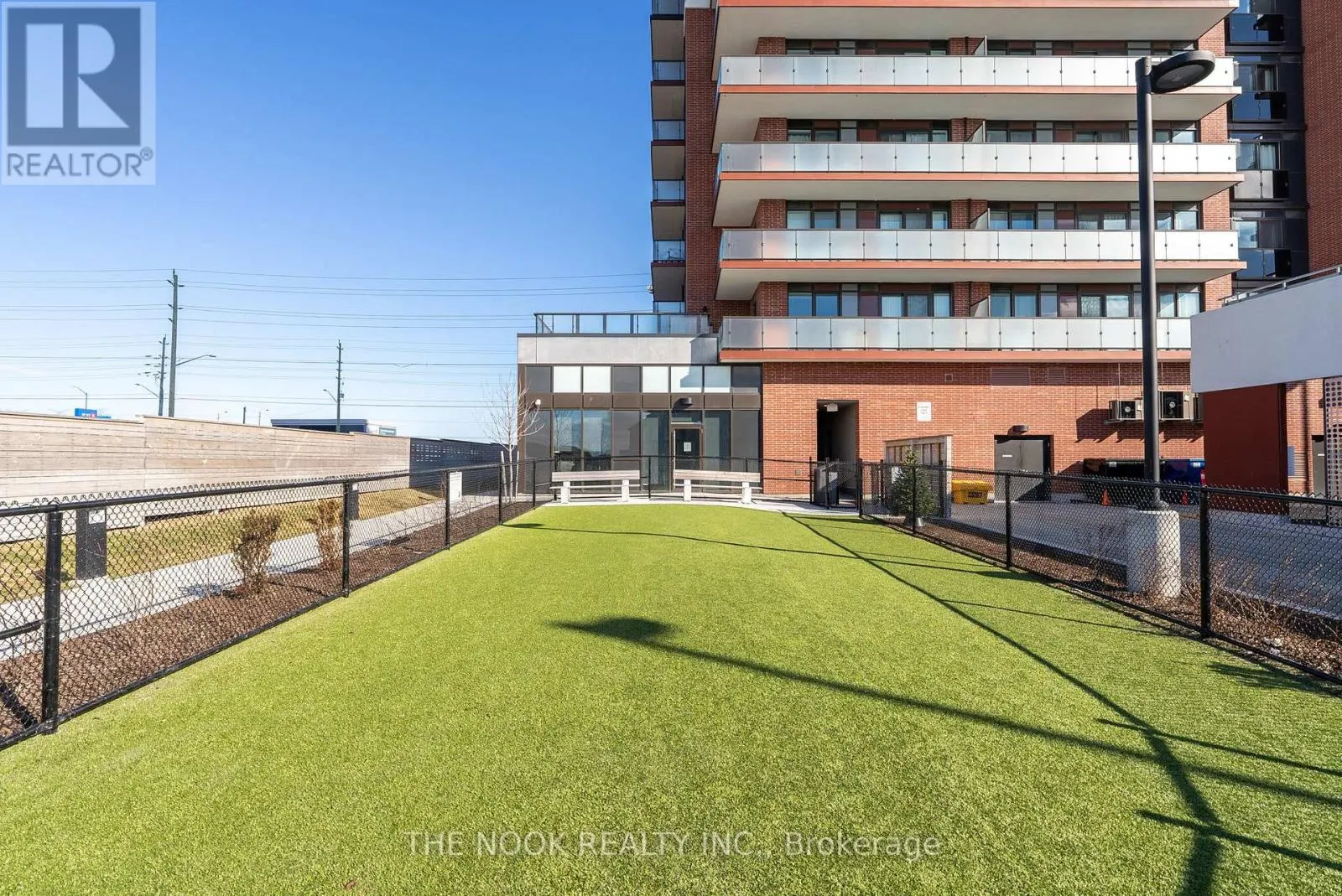 805 - 2550 SIMCOE STREET N, #805