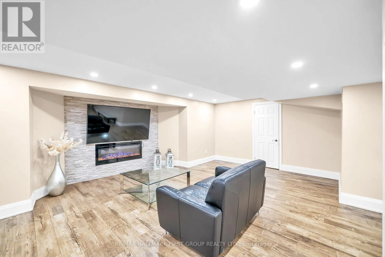 43 BEVAN CRESCENT