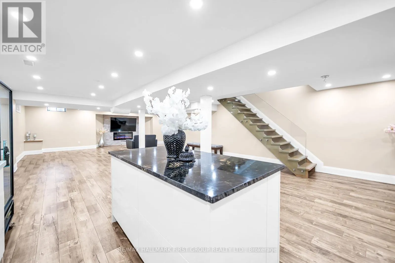 43 BEVAN CRESCENT
