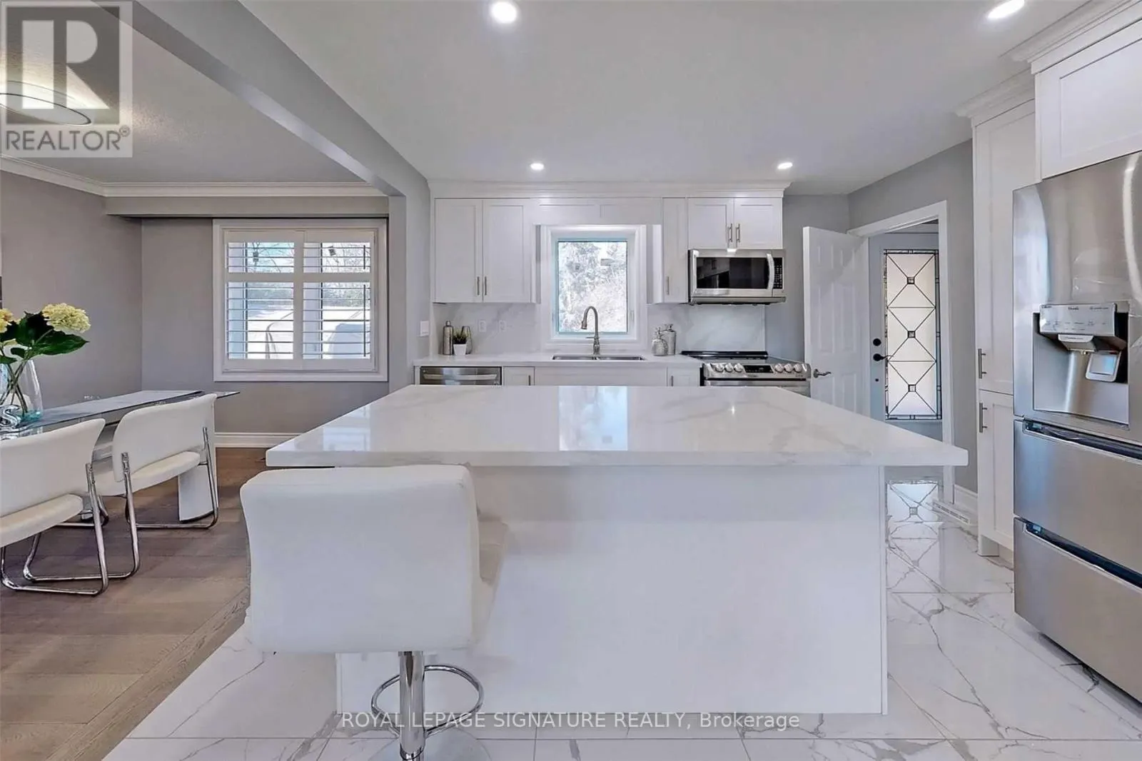 6 BONACRES AVENUE