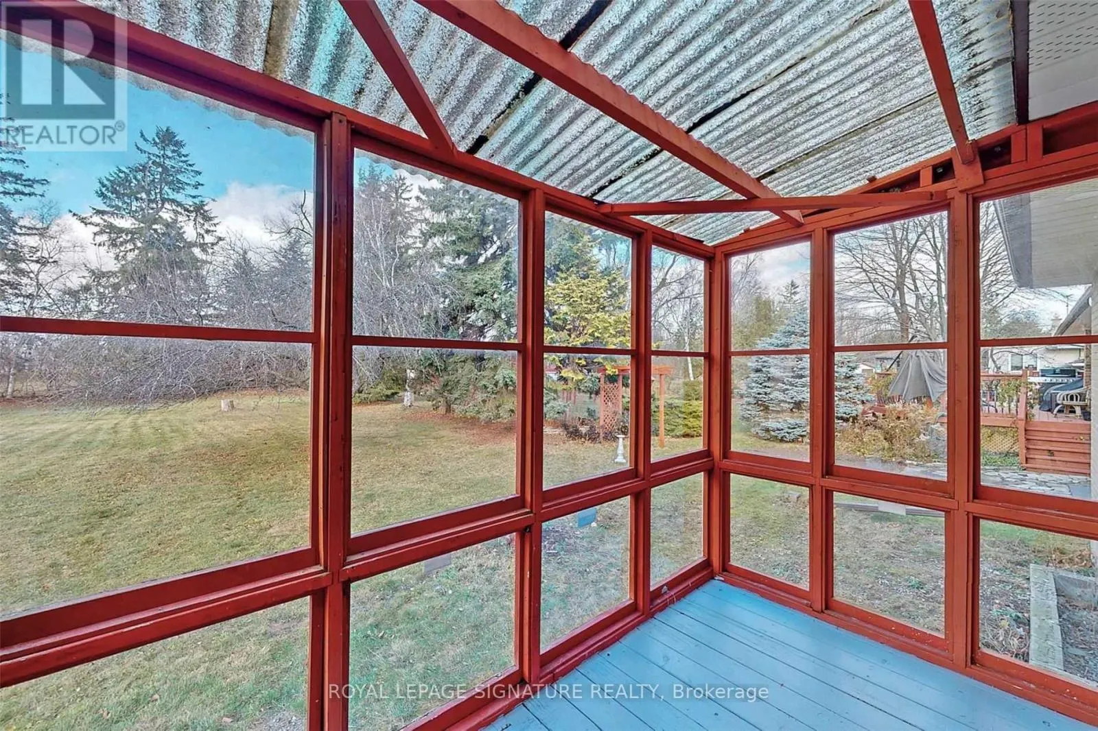 6 BONACRES AVENUE