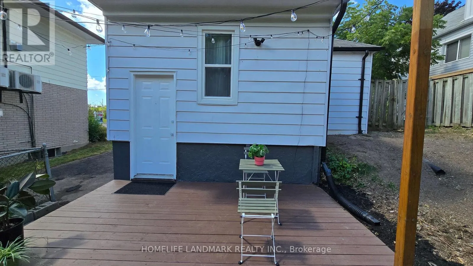 357 OSHAWA BOULEVARD N