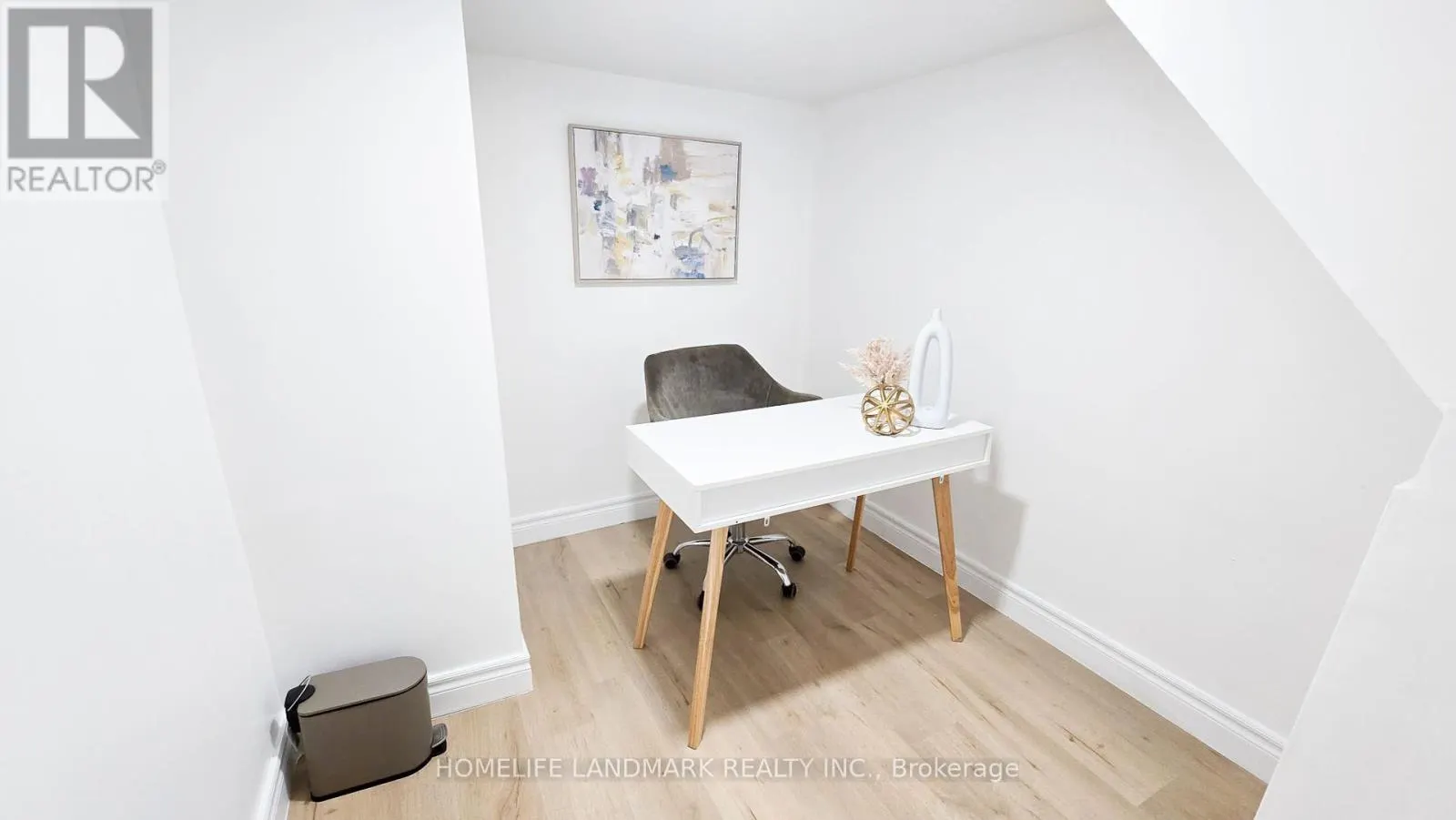 357 OSHAWA BOULEVARD N