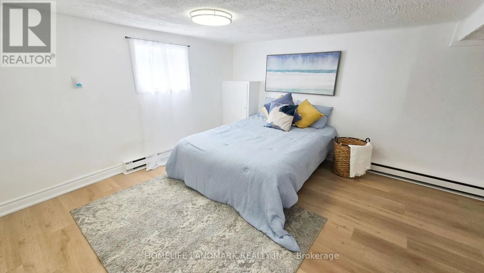 357 OSHAWA BOULEVARD N