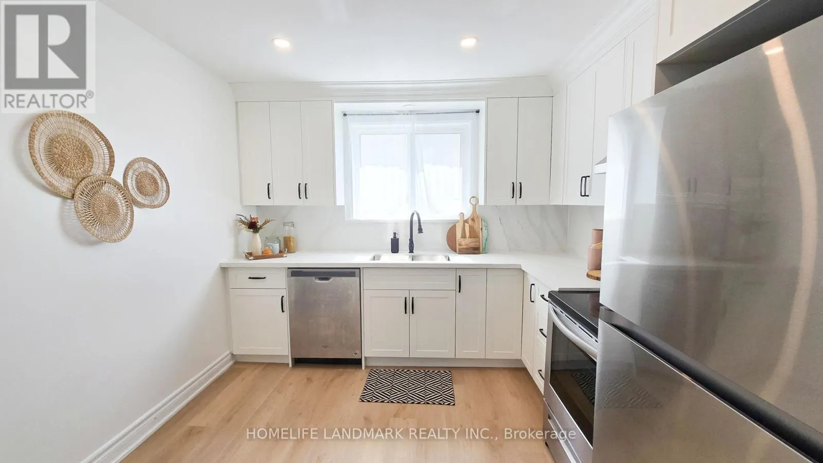 357 OSHAWA BOULEVARD N