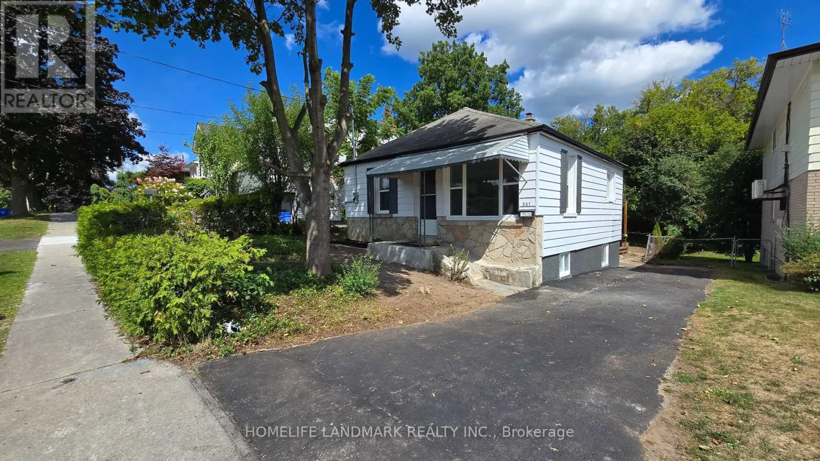 357 OSHAWA BOULEVARD N
