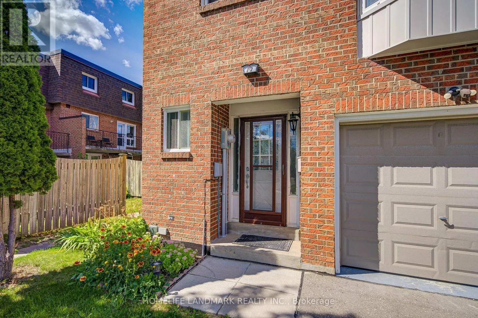 12 - 90 CROCKAMHILL DRIVE