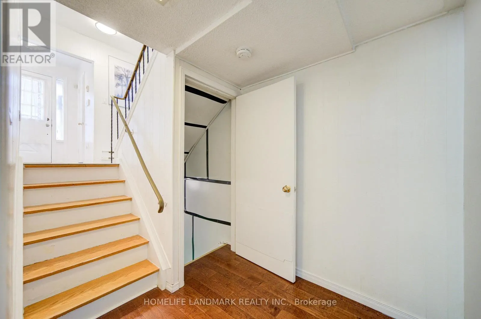 12 - 90 CROCKAMHILL DRIVE