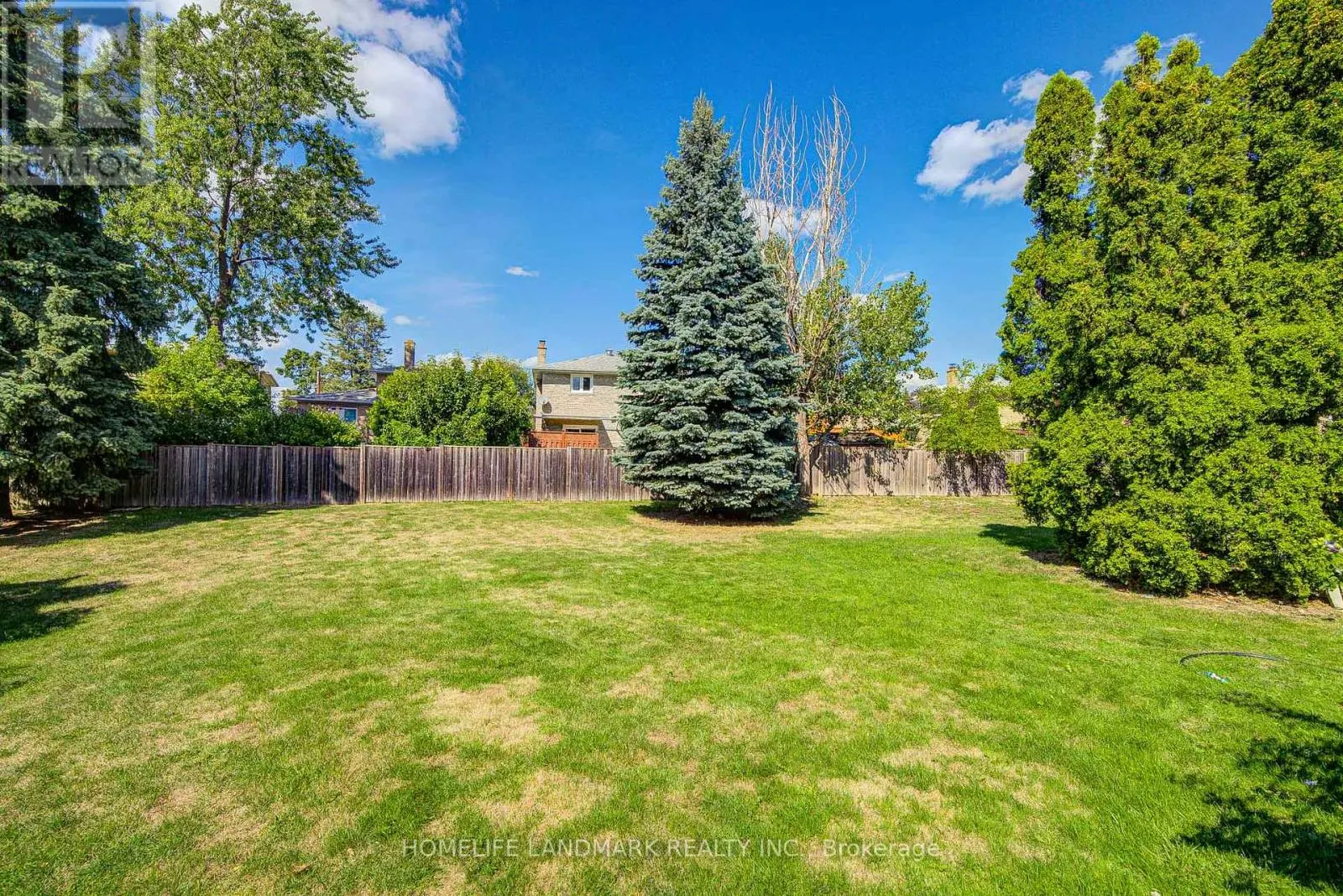 12 - 90 CROCKAMHILL DRIVE
