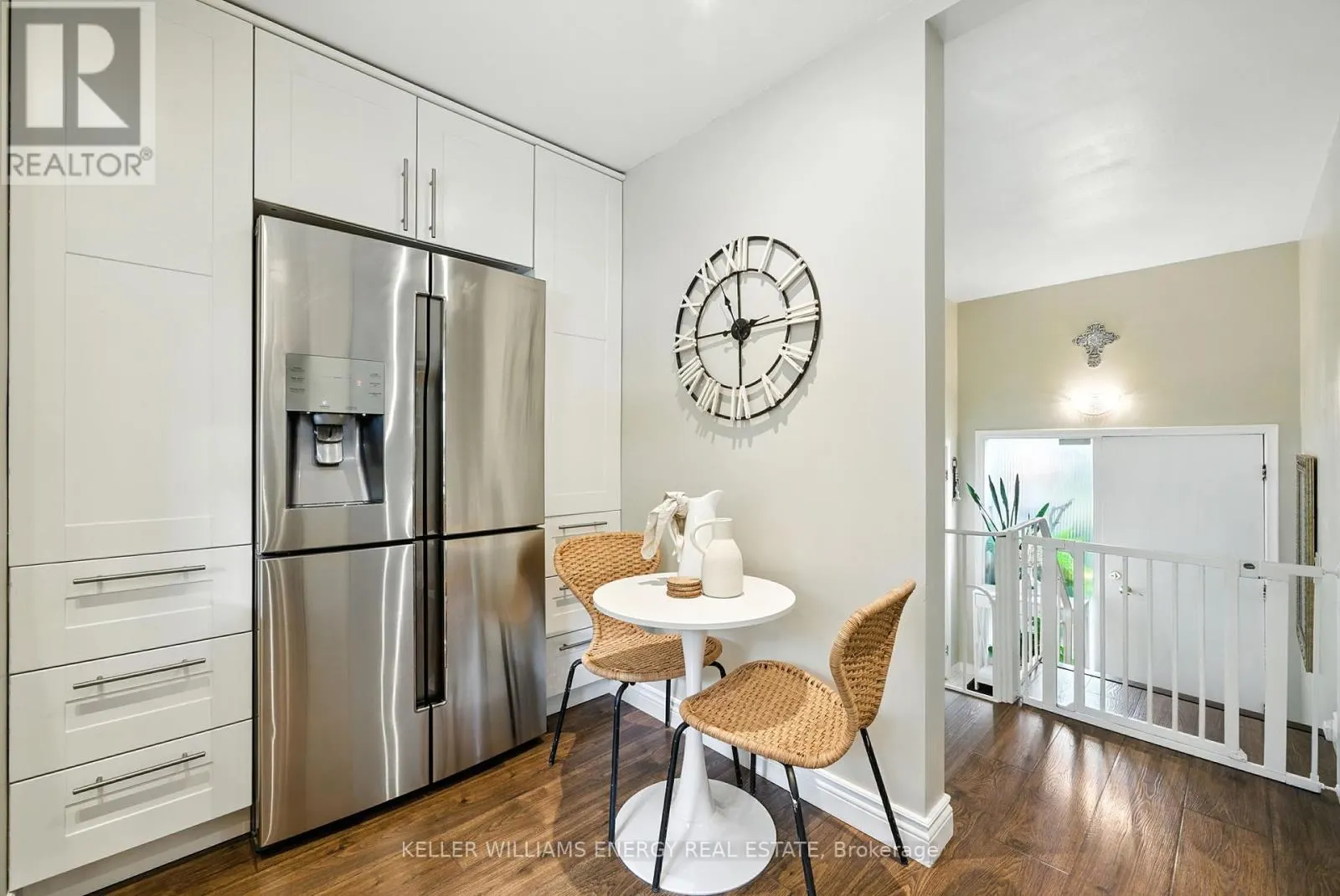 1033 NEWBURY AVENUE