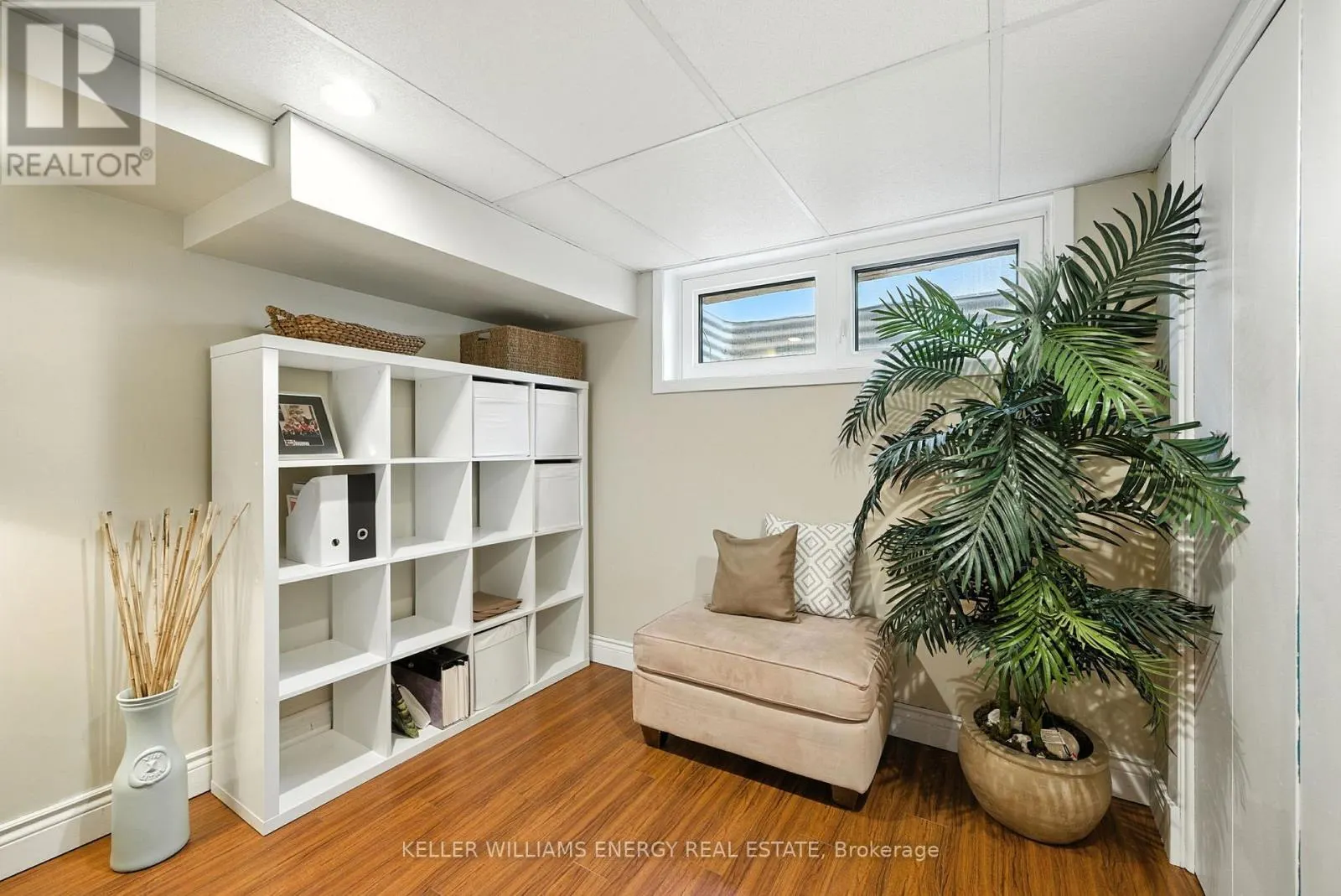 1033 NEWBURY AVENUE