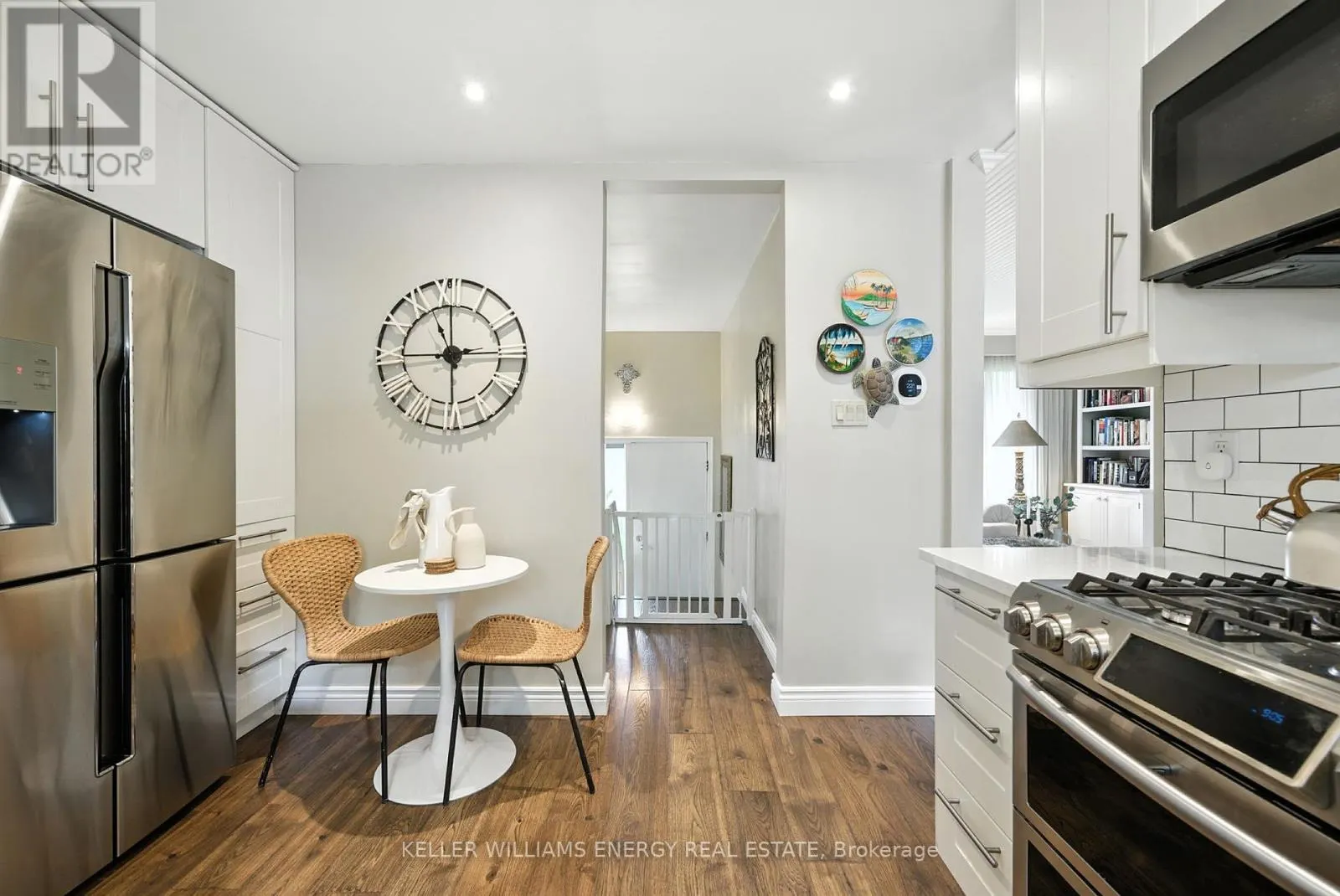 1033 NEWBURY AVENUE
