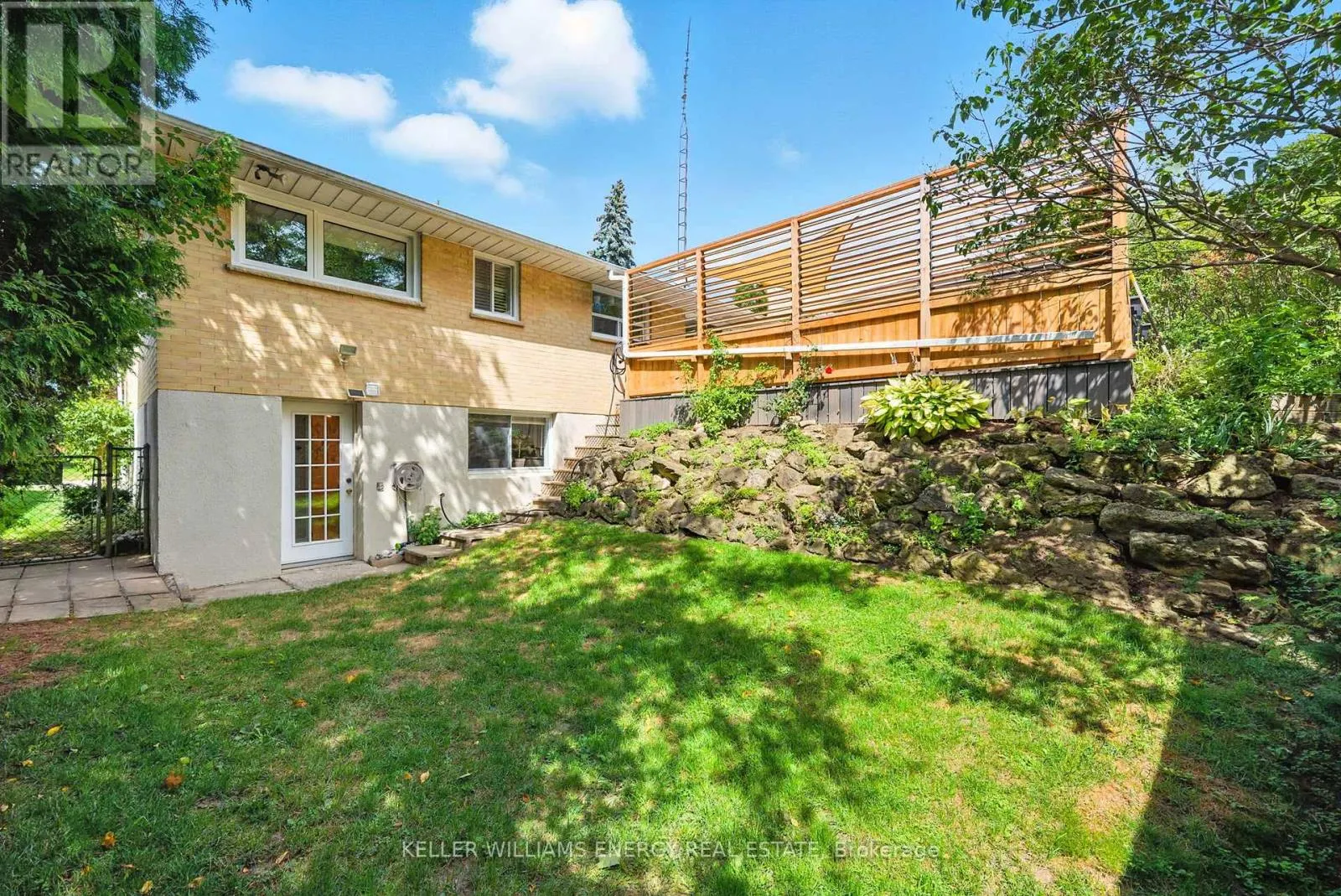 1033 NEWBURY AVENUE