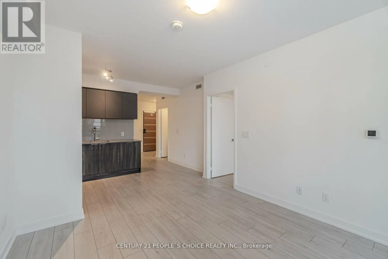 312 - 2033 KENNEDY ROAD W