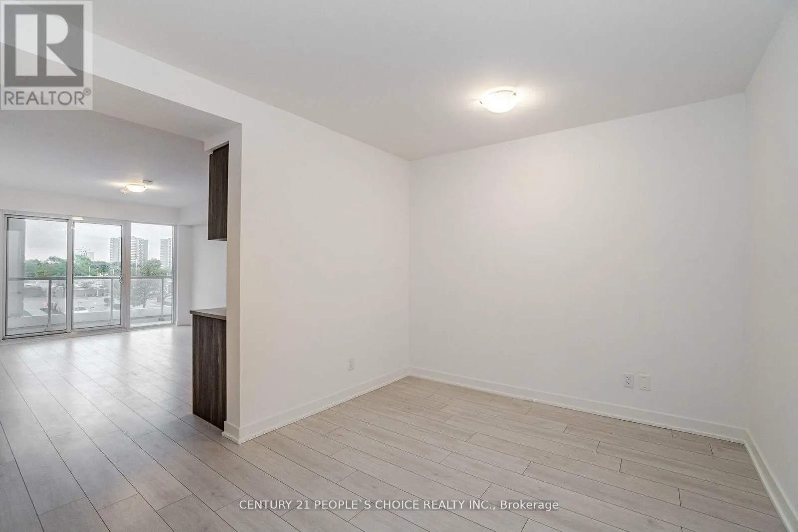 312 - 2033 KENNEDY ROAD W