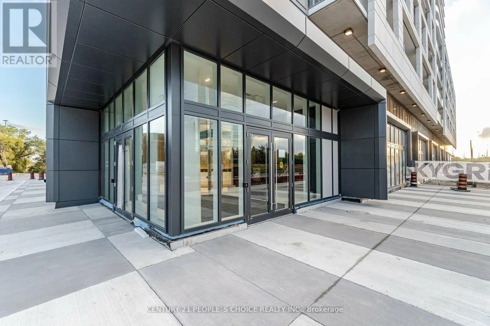 312 - 2033 KENNEDY ROAD W