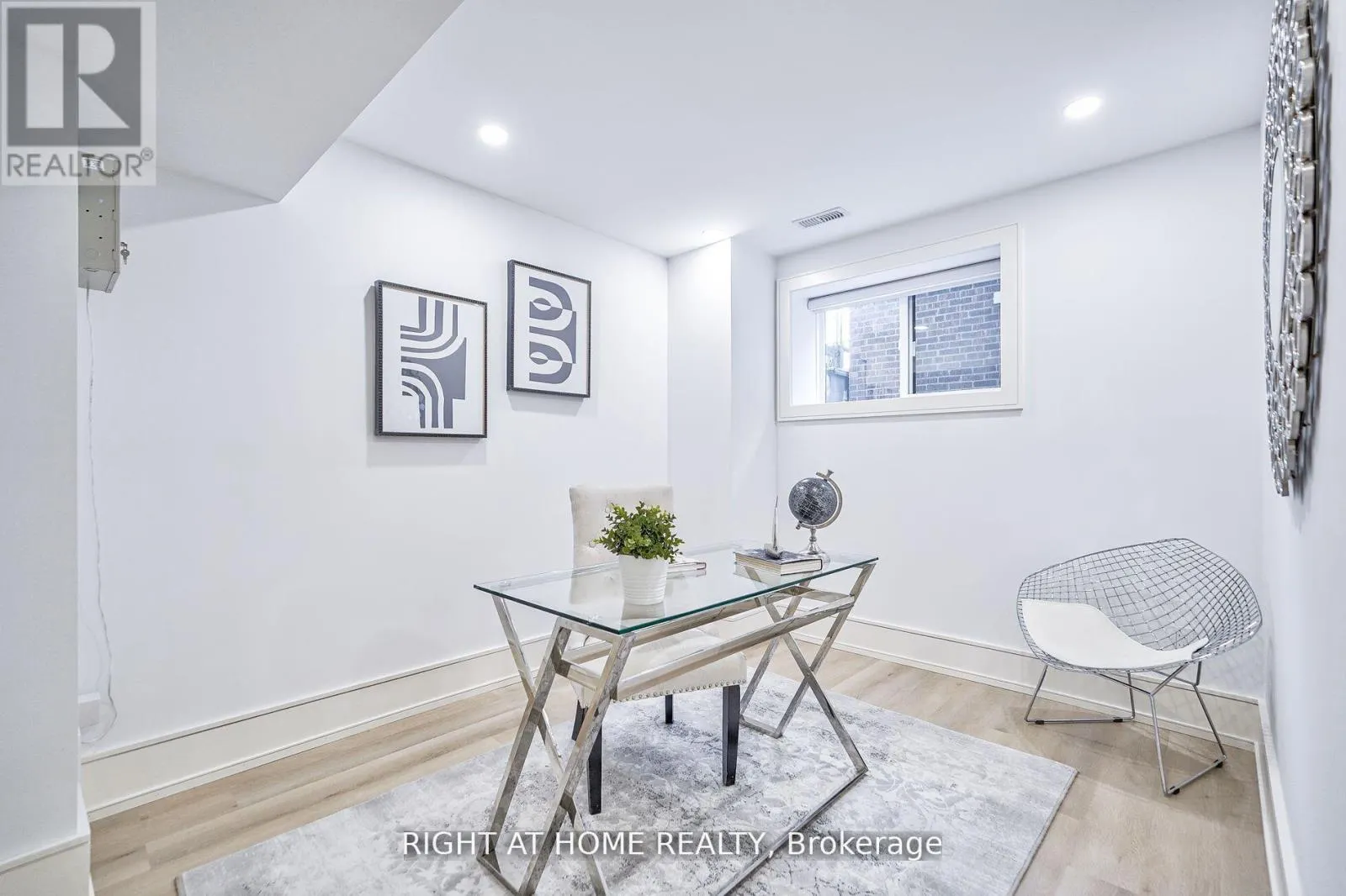 333 WOODMOUNT AVENUE